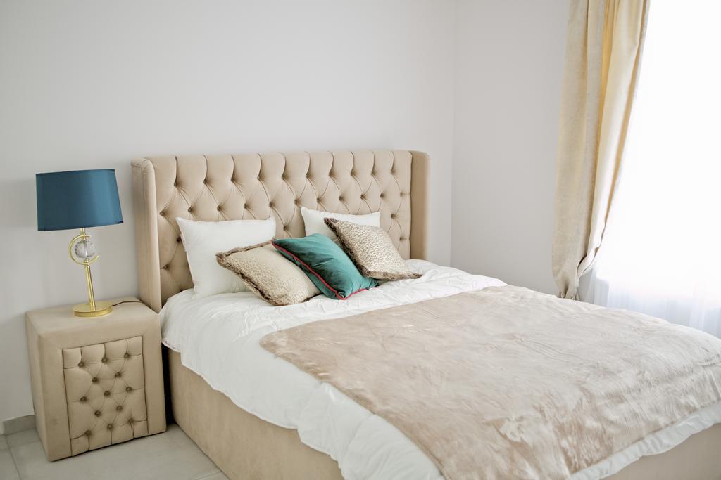 Elegant City Center Apartment 7A Краків Екстер'єр фото